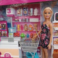 кукла Barbie , снимка 1 - Кукли - 45136607