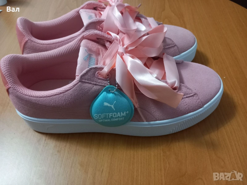 Нови дамски сникърси Puma Vikky Stacked Ribbon S, велур, цвят праскова, снимка 1