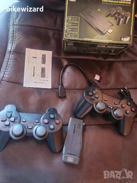 ARMD 2.4G безжична конзола за видеоигри, Plug and Play с над 10 000 игри НОВО, снимка 1