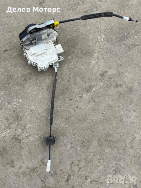 8K0839015D брава от задна лява врата от Audi A4 B8 1.8 TFSI 120 ph., automatic, 2011, engine CDHA , снимка 1