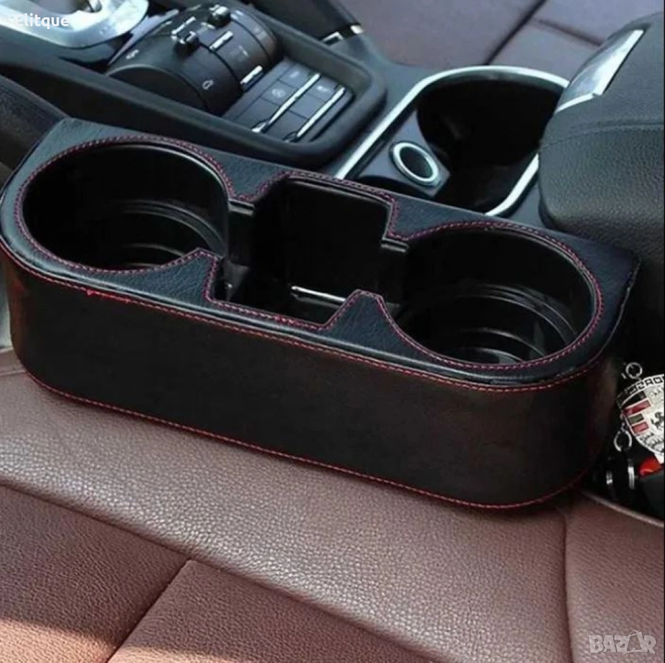 Органайзер - Поставка за чаши и телефон с кожено покритие за кола, снимка 1