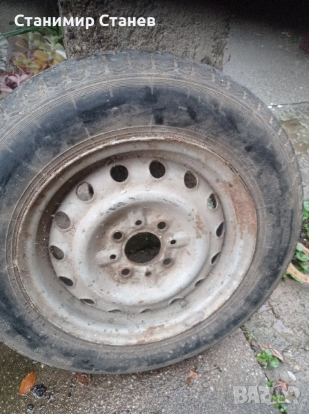 Продавам единична гума с джанта оригинал за Застава 55 GT напомпана , снимка 1