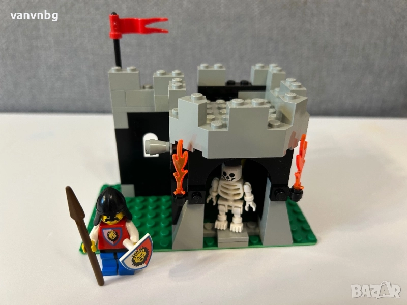 Lego Castle 6036 Skeleton Surprise, снимка 1