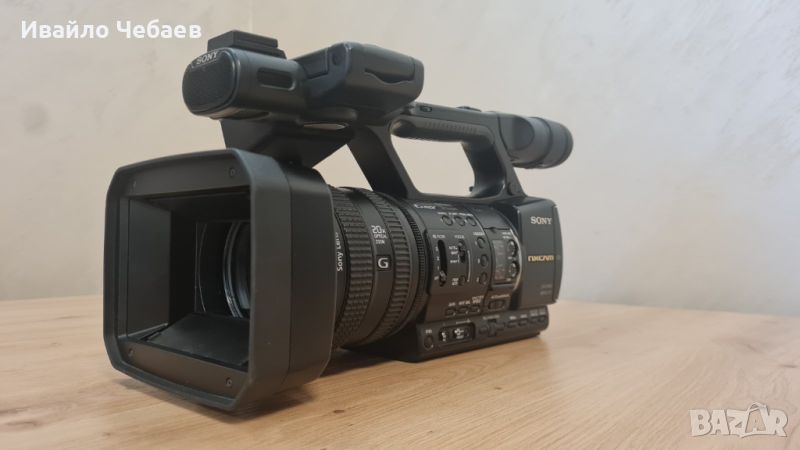 Професионална видеокамера SONY HXR-NX5E , снимка 1