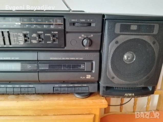 Двукасетъчен радиокасетофон AIWA, снимка 3 - Радиокасетофони, транзистори - 53360133