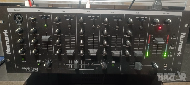 Смесителен пулт / Мишпулт NUMARK