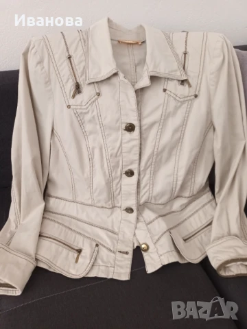 Дамско яке Biba