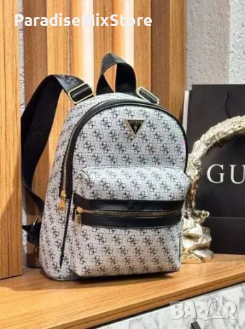 Дамска раница Guess  Размер 35/26 см , снимка 1 - Раници - 46259473