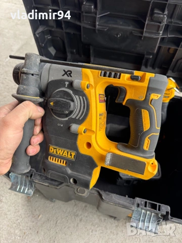 Dewalt DCH273 перфоратор +лед фенер, снимка 3 - Перфоратори - 53899539