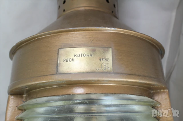 Корабен фенер кърмови от търговски кораб., снимка 6 - Антикварни и старинни предмети - 50468615