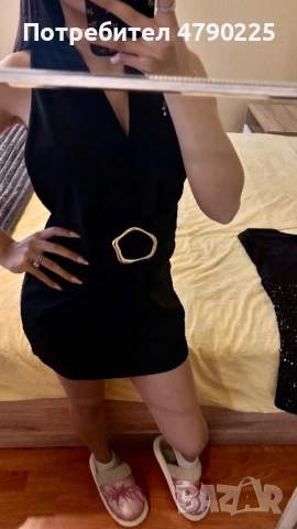 Стилна къса рокля в черен цвят., снимка 4 - Рокли - 54123427