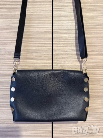 Черна дамска чантичка, снимка 6 - Чанти - 53430301