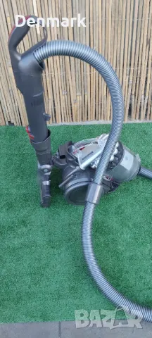 Прахосмукачка Dyson, снимка 4 - Прахосмукачки - 47855657