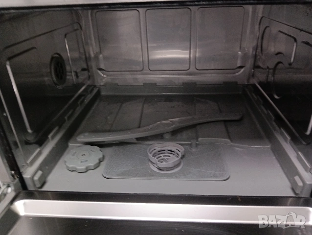 Малка съдомиялна за плот тип кубче Candy за 6 комплекта с 2 години гаранция!, снимка 9 - Съдомиялни - 53921368