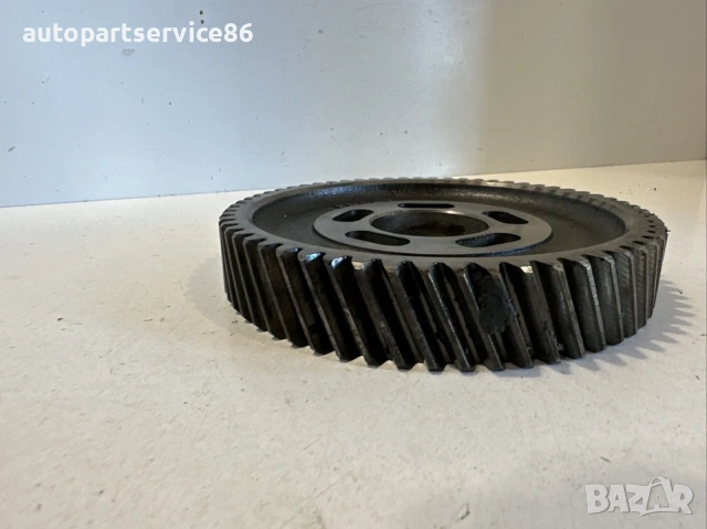 Зъбно колело за ангренаж на двигателя за Volvo FL6 D6 5.5 V6 (1990-1998), снимка 2 - Части - 54126072