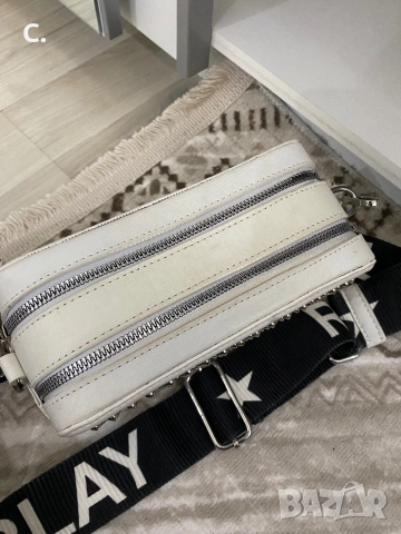 Дамска бяла чанта, снимка 4 - Чанти - 52893277