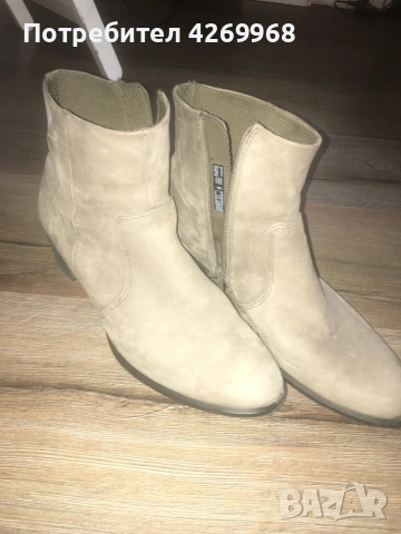 Дамски боти от естествен велур