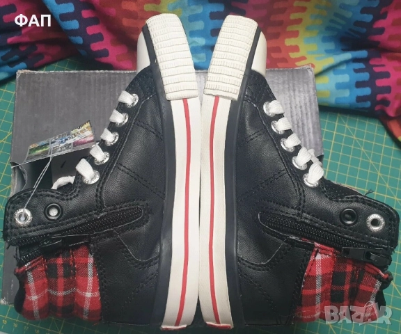 	BritishKnights Black/Red Trainers Size EU29, детски , нови в кутия, снимка 3 - Детски маратонки - 52919649