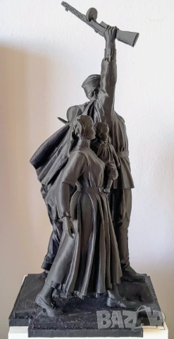 Архивна възстановка на демонтиран софийски монумент, снимка 9 - Колекции - 53748957