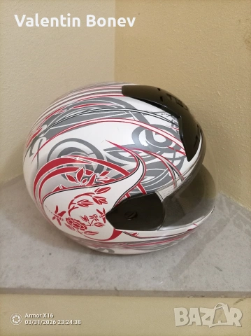 Мото каски.