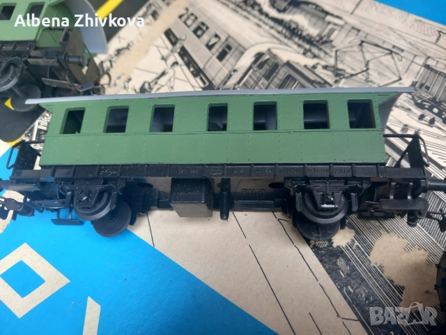 PIKO DZUNIOR с релси стрелка и захранваща, снимка 11 - Влакчета, самолети, хеликоптери - 52050764