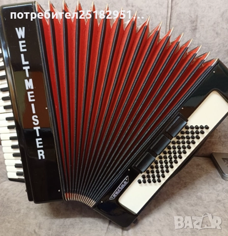 Акордеон 60баса WELTMEISTER Serino , снимка 1