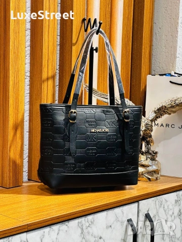 Louis VUITTON 🤍Дамски Чанти , снимка 15 - Чанти - 53469462