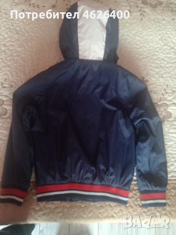 Продавам тъмно синьо детско марково яке за пролета и есента, снимка 3 - Якета - 52107157