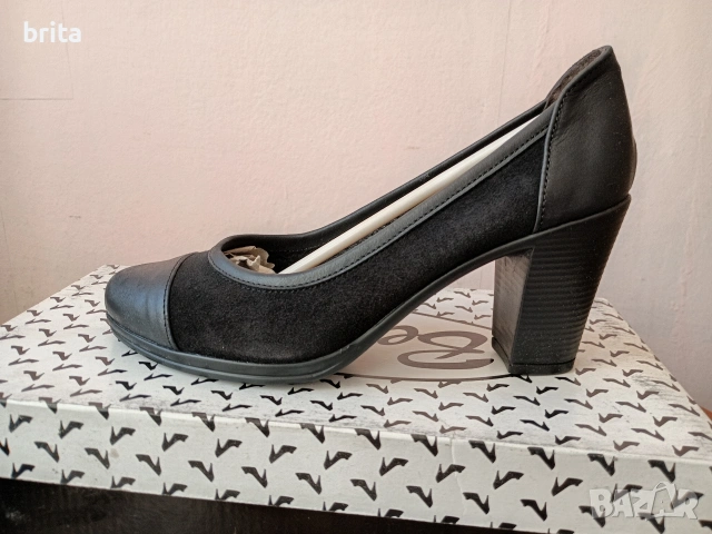 Нови! №37 Обувки Ест Велур и Кожа Ток , снимка 2 - Дамски обувки на ток - 53043160