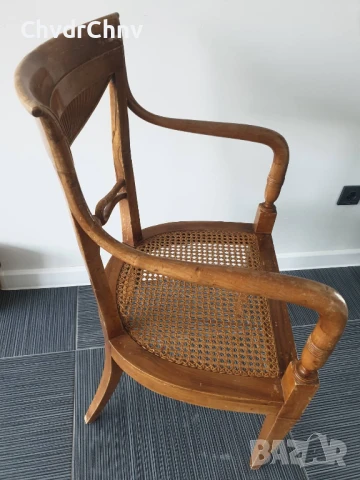 Френски ретро дървен стол с ратанова седалка и подлакътници 92см, снимка 2 - Столове - 50868886