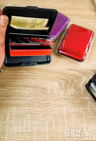 Твърд портфейл против сканиране за кредитни,дебитни карти, снимка 3 - Портфейли, портмонета - 49818404
