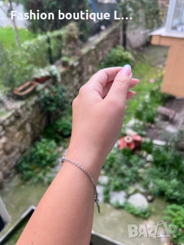 Сребриста гривна с кръгче с блестящи камъчета ❤️, снимка 3 - Гривни - 52412464