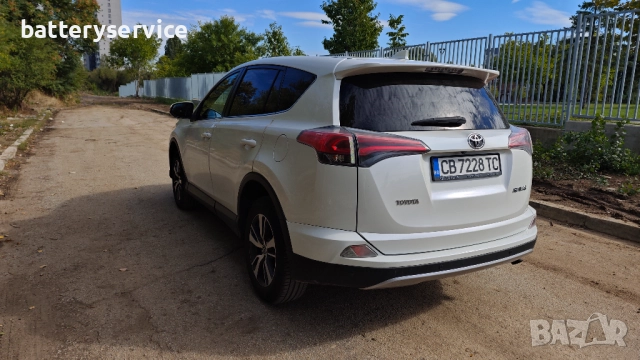 TOYOTA RAV4 2. 0 Diesel 143hp Ръчни скорости, снимка 2 - Автомобили и джипове - 52470007