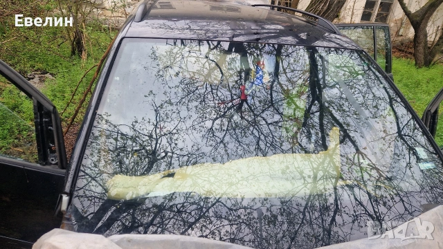 оригинално предно стъкло от VW Тouran 2006г