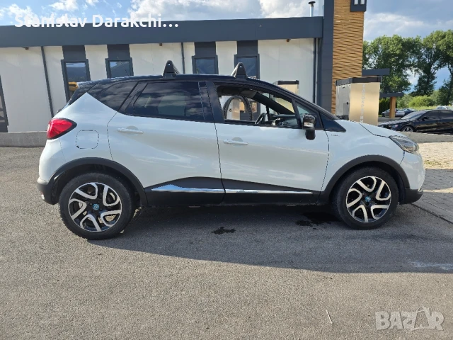 Renault Captur 1.2 TCE 2016 Wave Automat, снимка 2 - Автомобили и джипове - 50005103