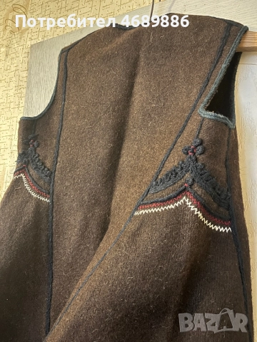 Автентичен стар вълнен елек, снимка 2 - Антикварни и старинни предмети - 52875343