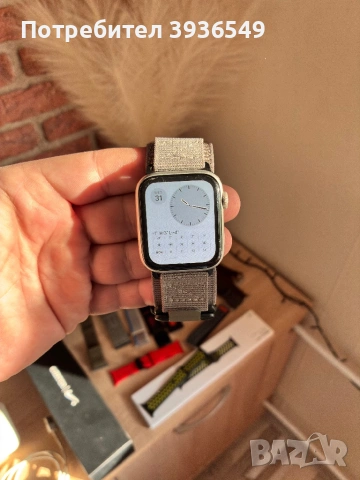 Apple Watch 4 44mm Nike, снимка 2 - Смарт гривни - 53028088