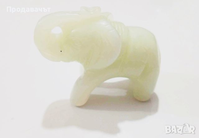 Фигурка на слон от китайски нефрит, снимка 1 - Статуетки - 45481426