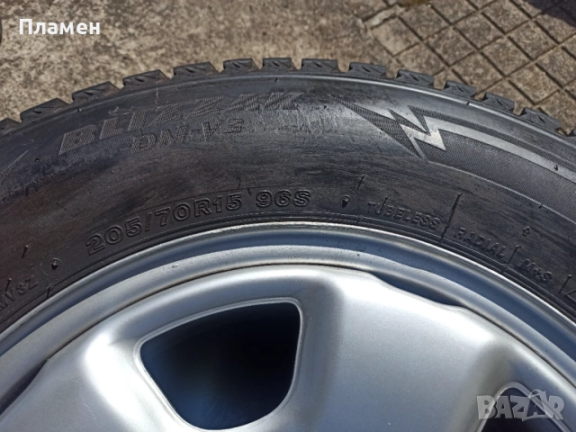 Bridgestone Blizzak DM V3 +джанти с капачки , снимка 5 - Гуми и джанти - 54178229