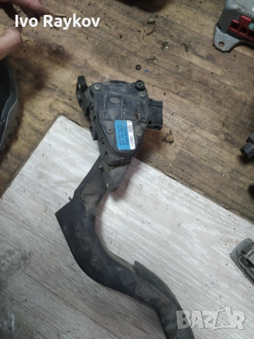 Педал на газта ,  VW PASSAT B5 , 8D1723523F