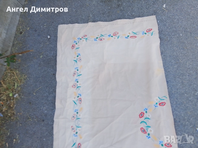 Бродерия покривка , снимка 5 - Антикварни и старинни предмети - 51823343