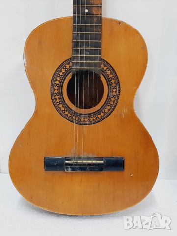 Стара акустична китара(7.1) , снимка 3 - Антикварни и старинни предмети - 46411906
