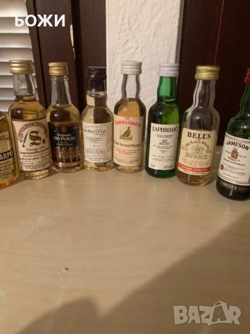 	•	Колекционерска серия мини бутилки шотландско уиски – 12 броя, снимка 3 - Колекции - 51726427