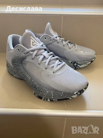 Nike Freak 4 GS 38 номер, снимка 2 - Маратонки - 51285173