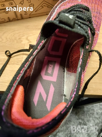 Обувки за бягане Nike Air Zoom Tempo NEXT%, снимка 9 - Маратонки - 53622907