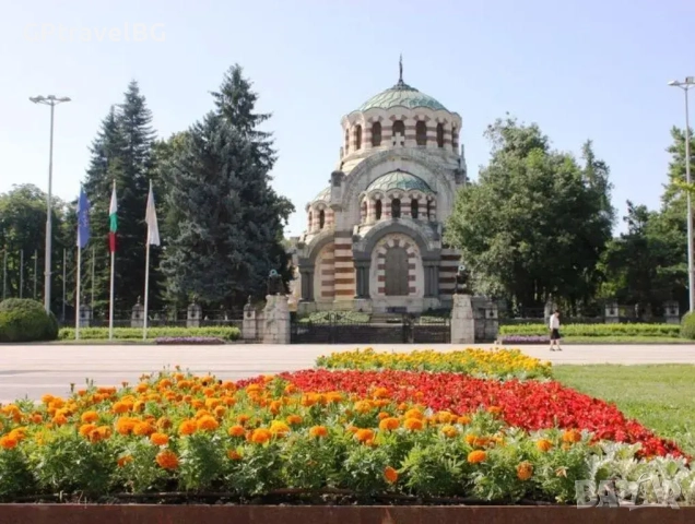 Осми Март в Ловеч, снимка 2 - Автобусни екскурзии - 52662974