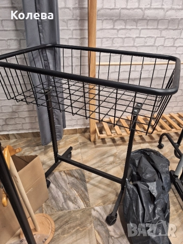 Кош/кошница за стока, на колелца