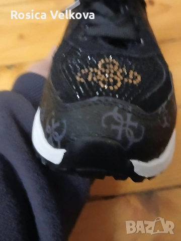 Маратонки GUESS , снимка 5 - Маратонки - 53514358