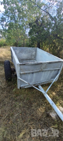 ремарке за трактор