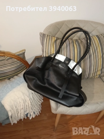 Дамска чанта черна от естествена кожа, снимка 10 - Чанти - 52514680
